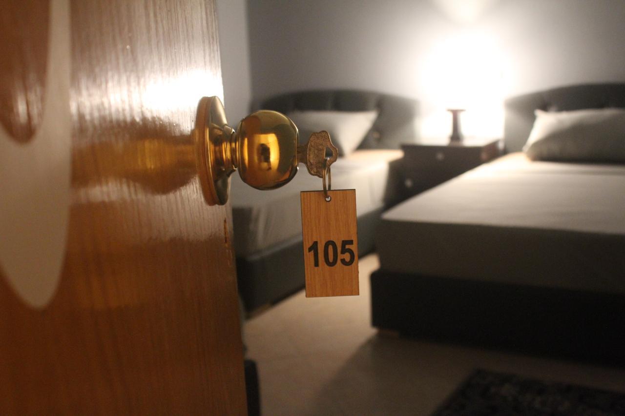 Tahrir Square Hostal